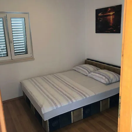 Apartment Volarevic Blace